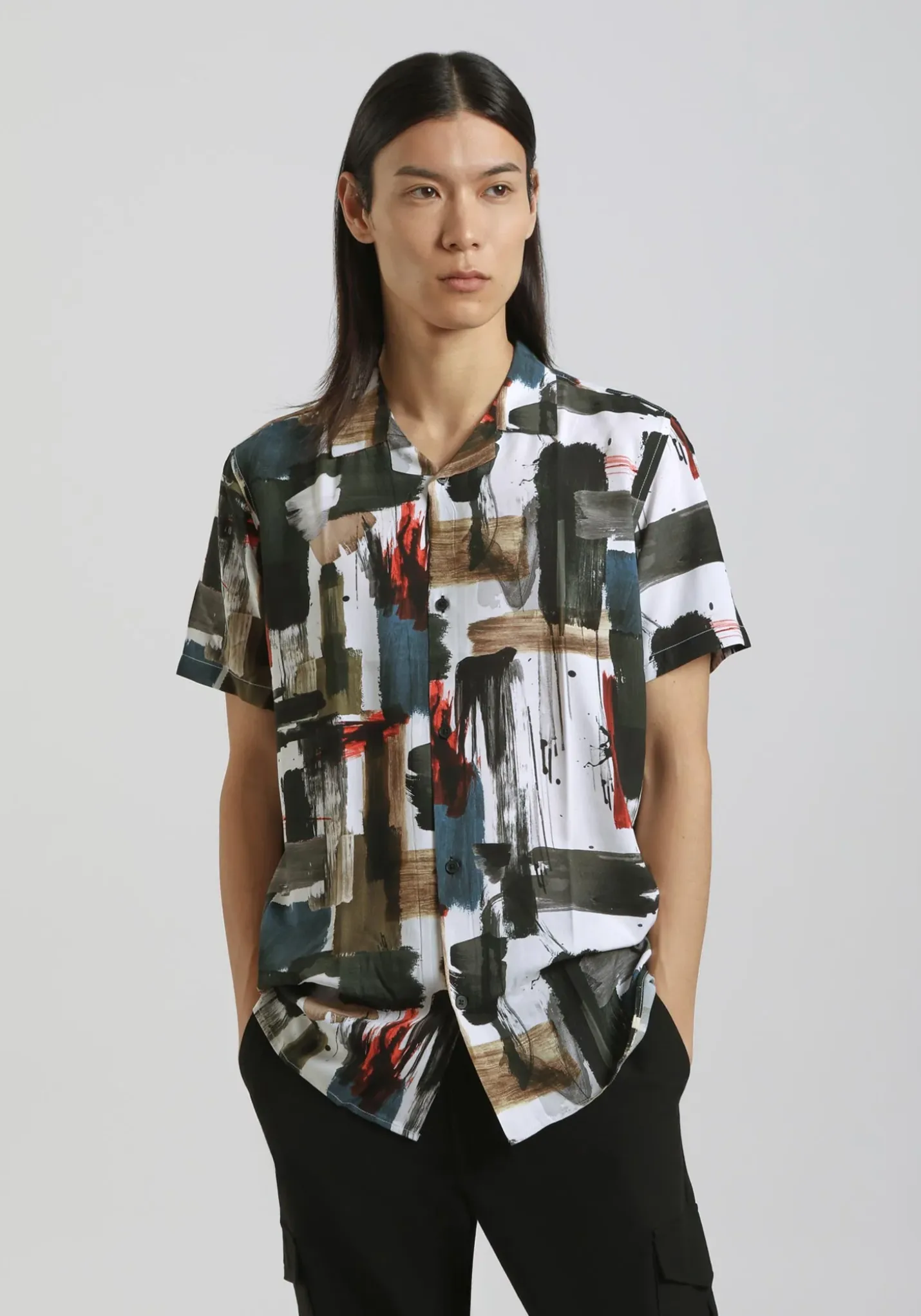 Camicia mezza manica fantasia 100% viscosa