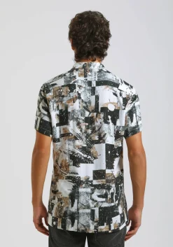Camicia mezza manica fantasia 100% viscosa