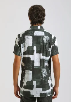 Camicia mezza manica fantasia 100% viscosa