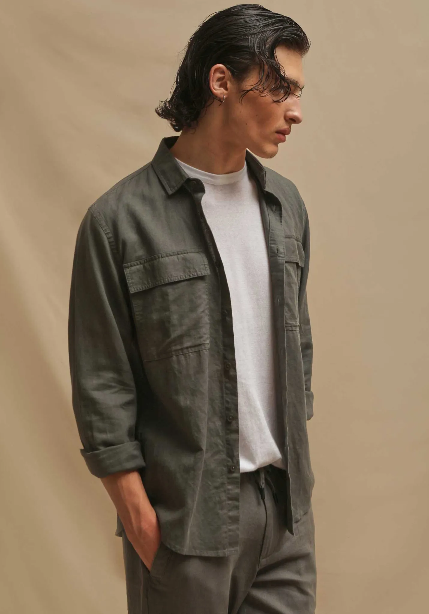 Camicia misto lino con tasconi