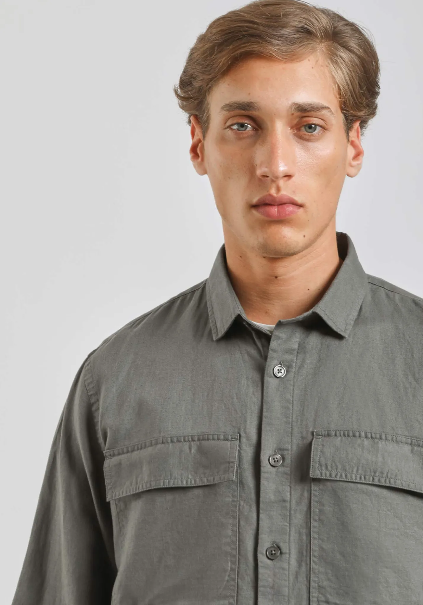 Camicia misto lino con tasconi
