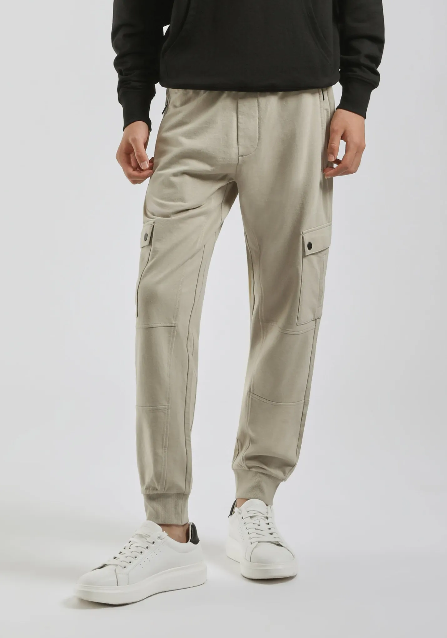 Jogger in felpa con tasconi