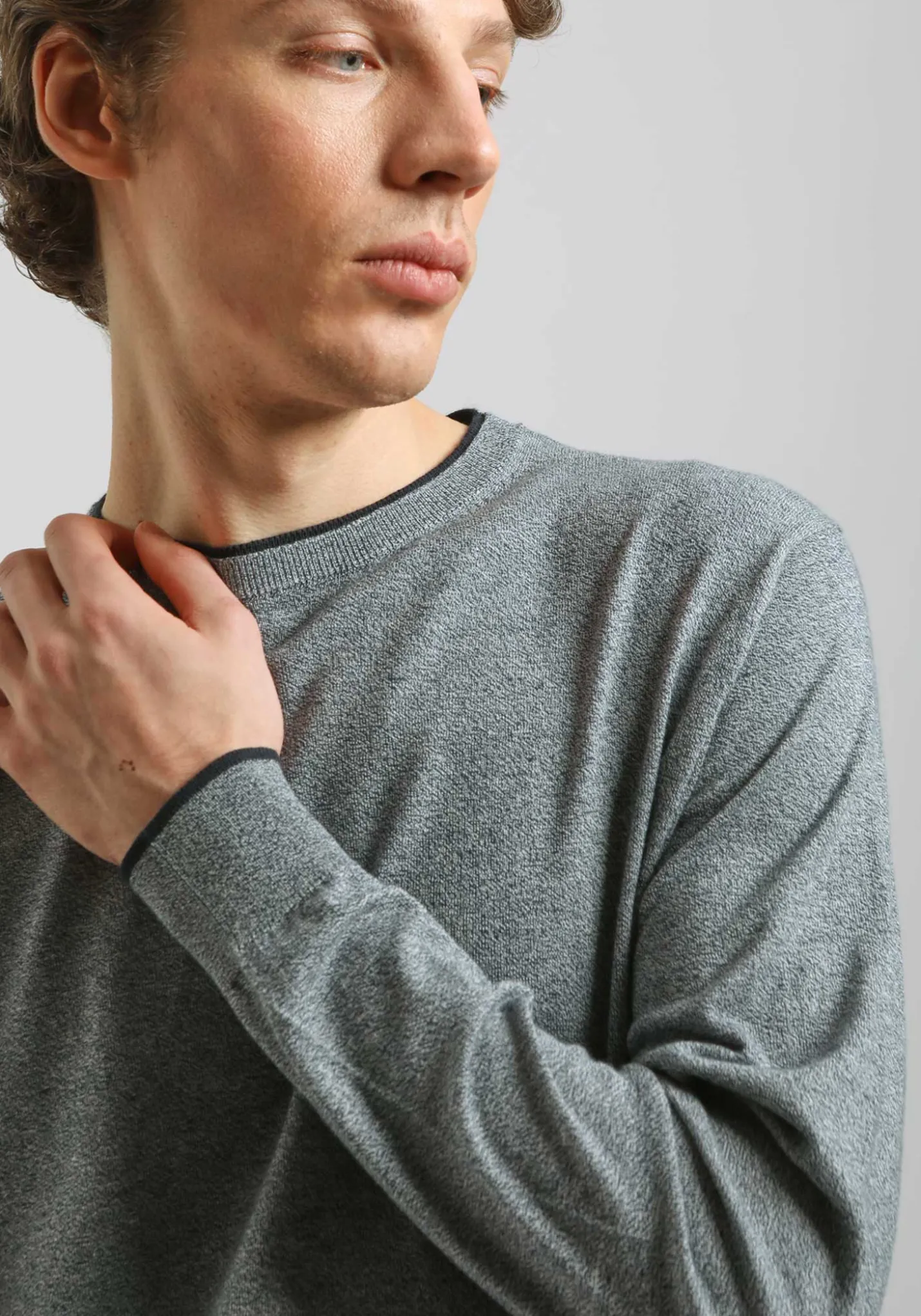 Maglia girocollo doppio collo