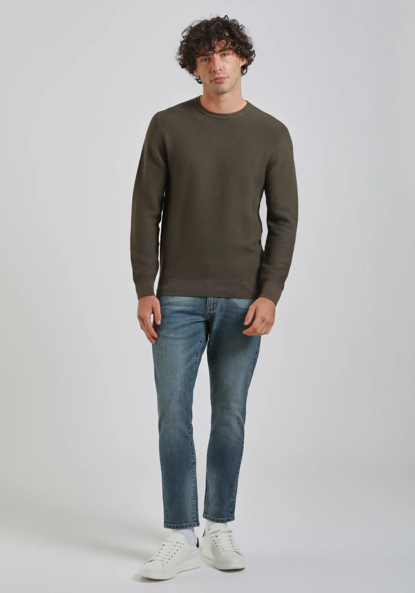 Maglia girocollo strutturato