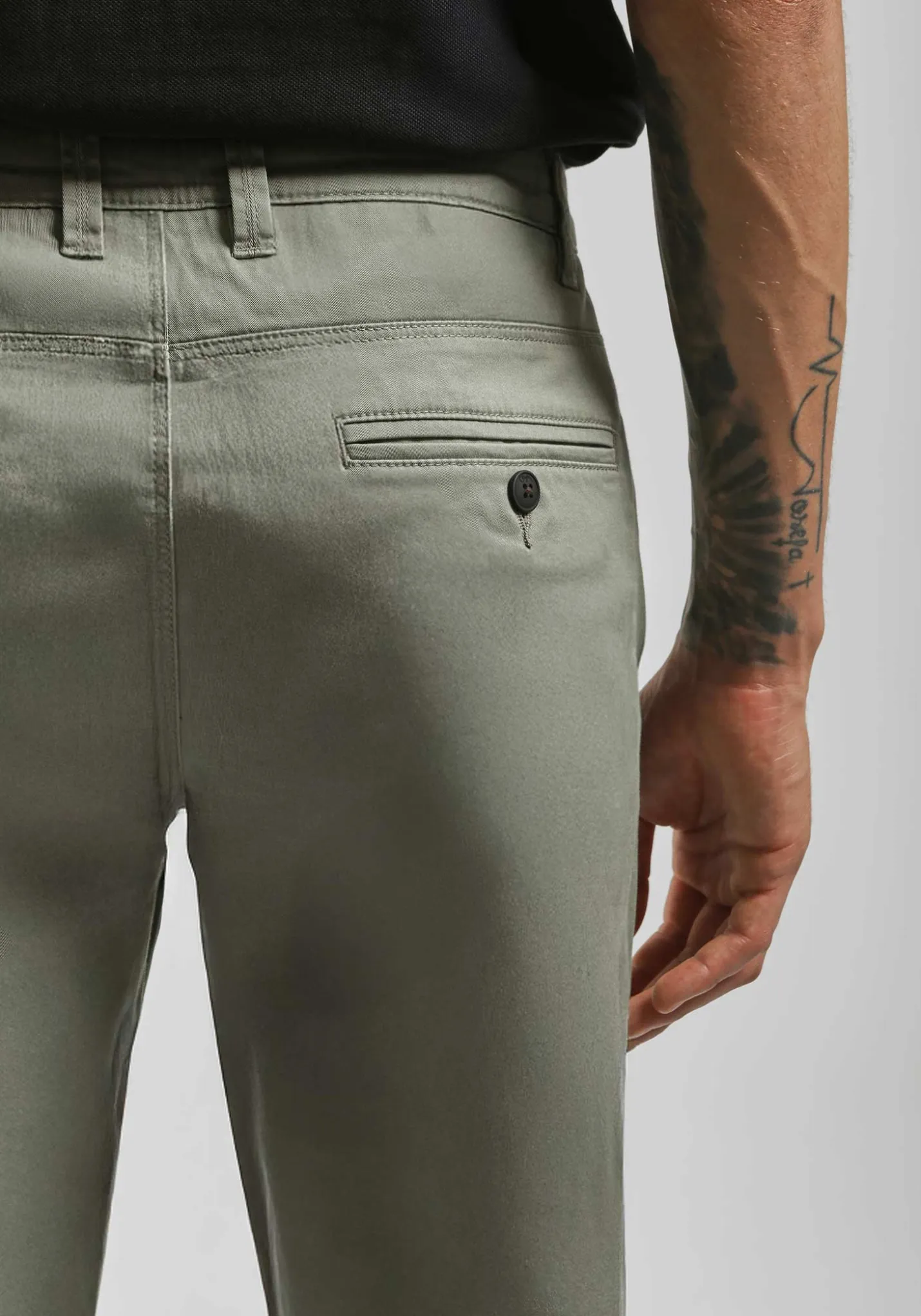 Pantaloni chino in cotone