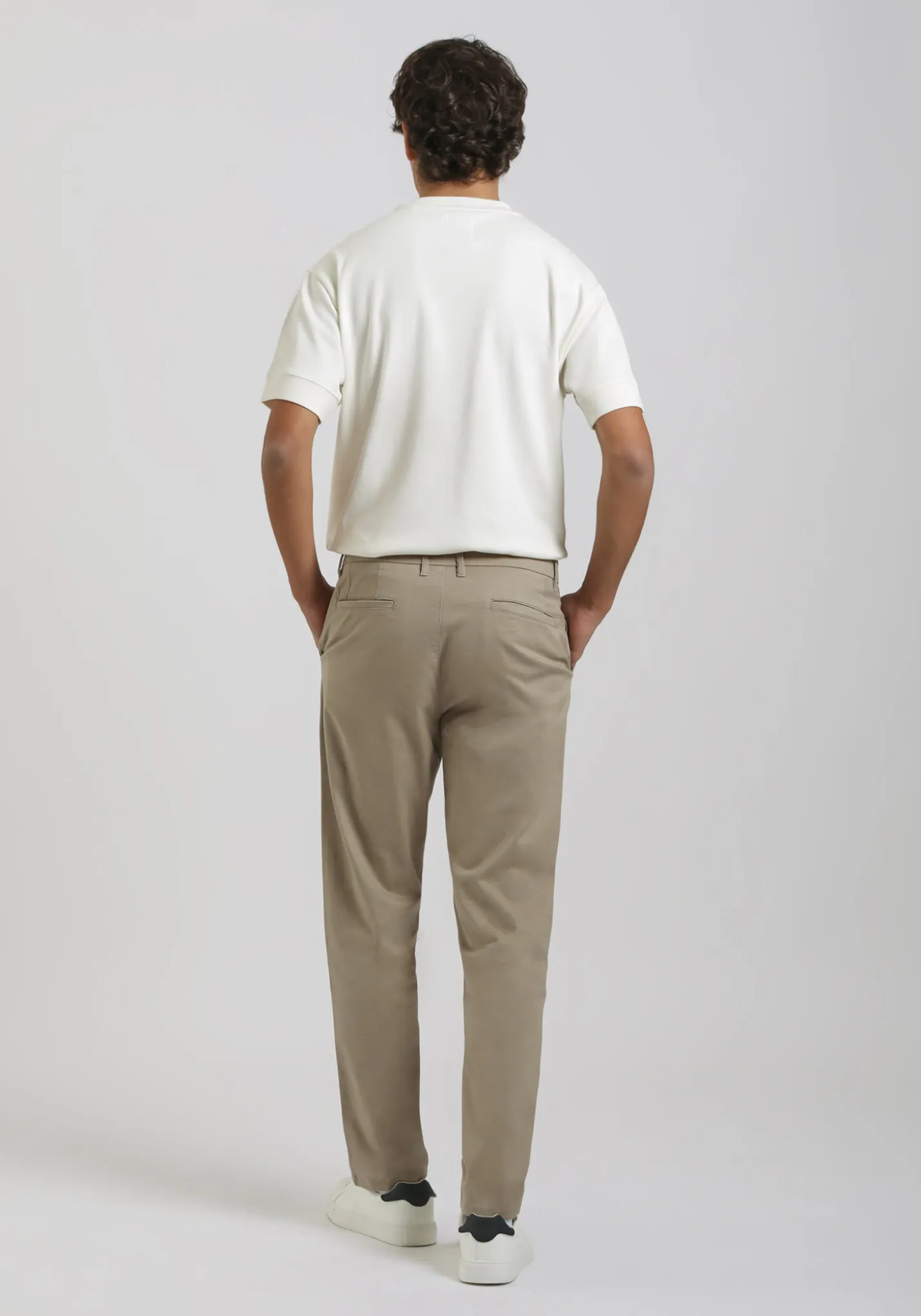Pantaloni chino in cotone