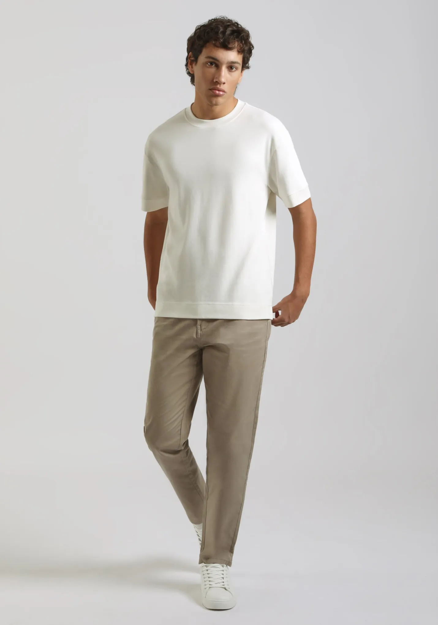 Pantaloni chino in cotone