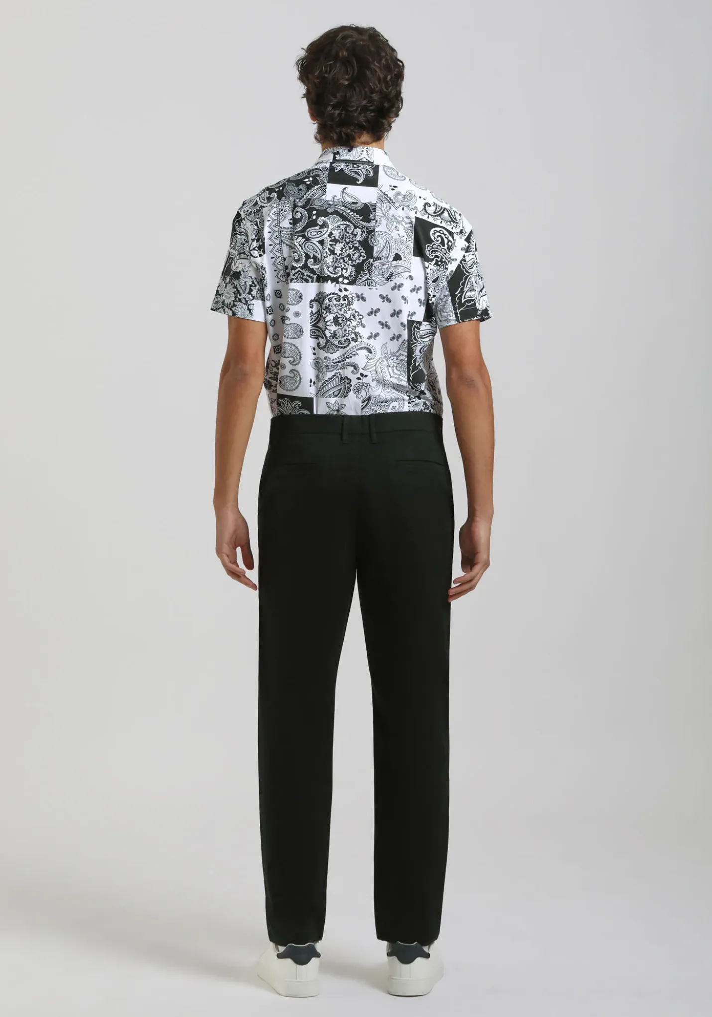 Pantaloni chino in cotone