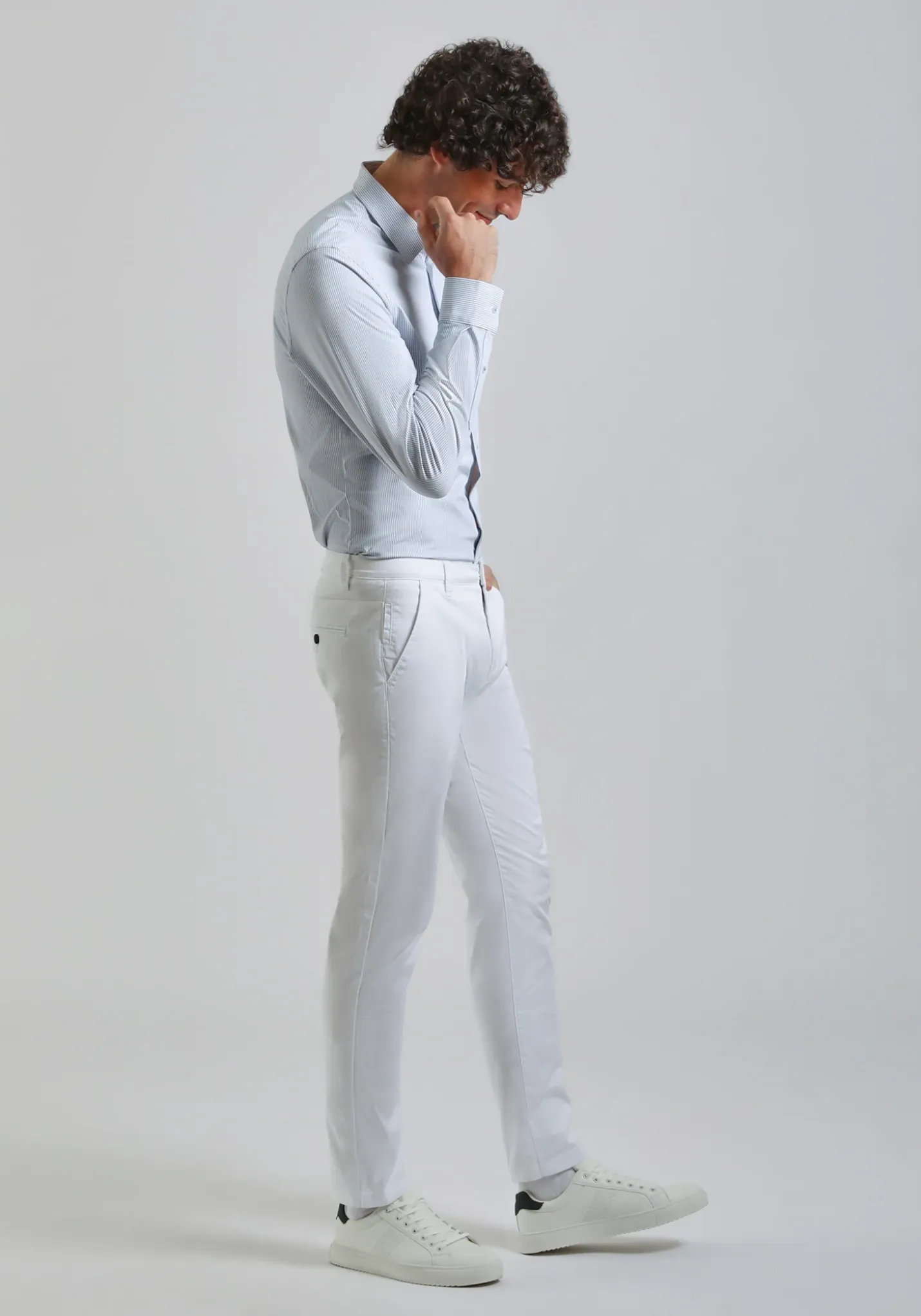 Pantaloni chino in cotone