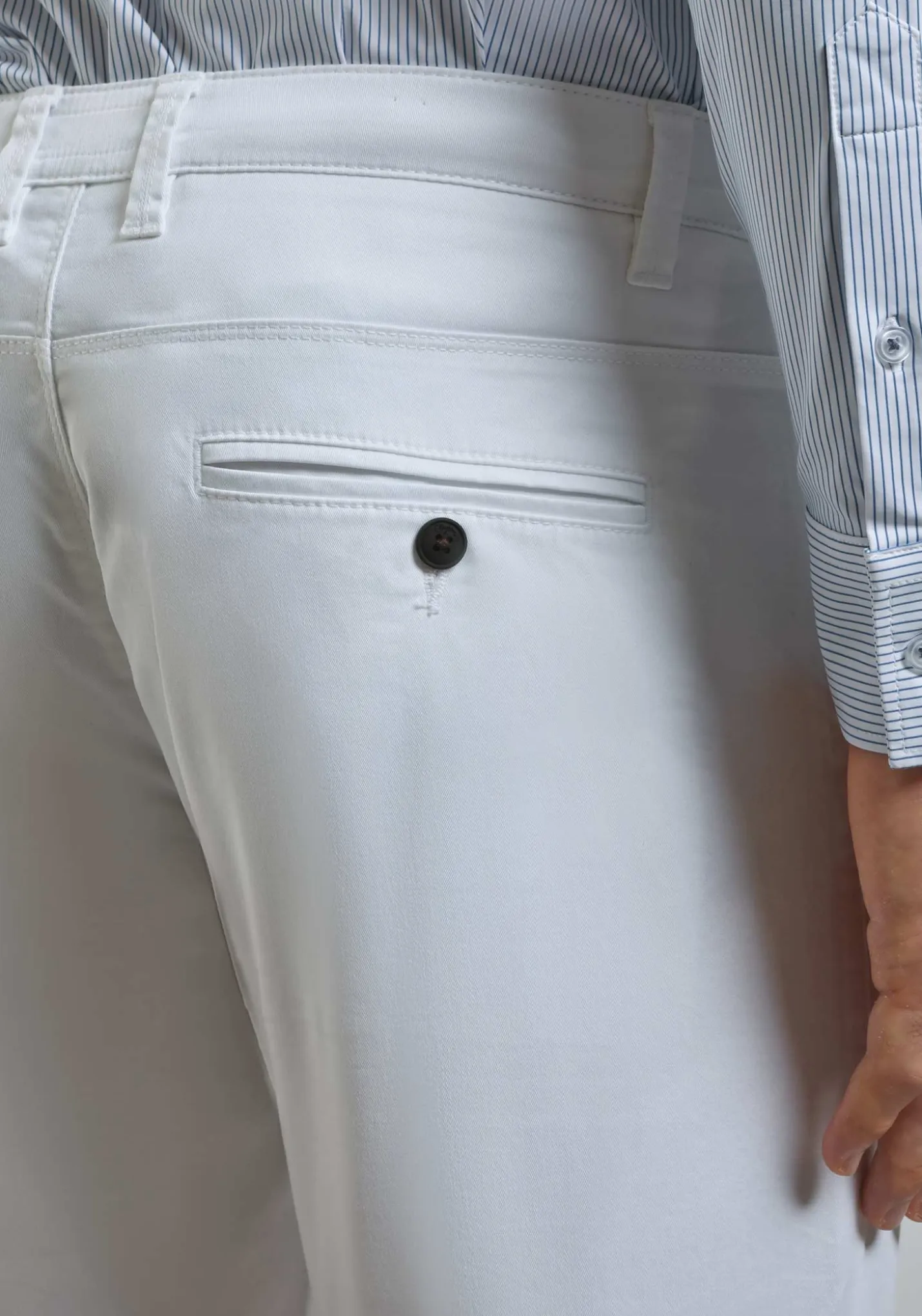 Pantaloni chino in cotone