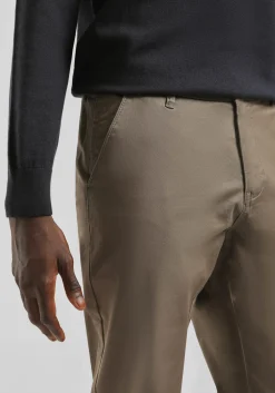 Pantaloni chino in cotone