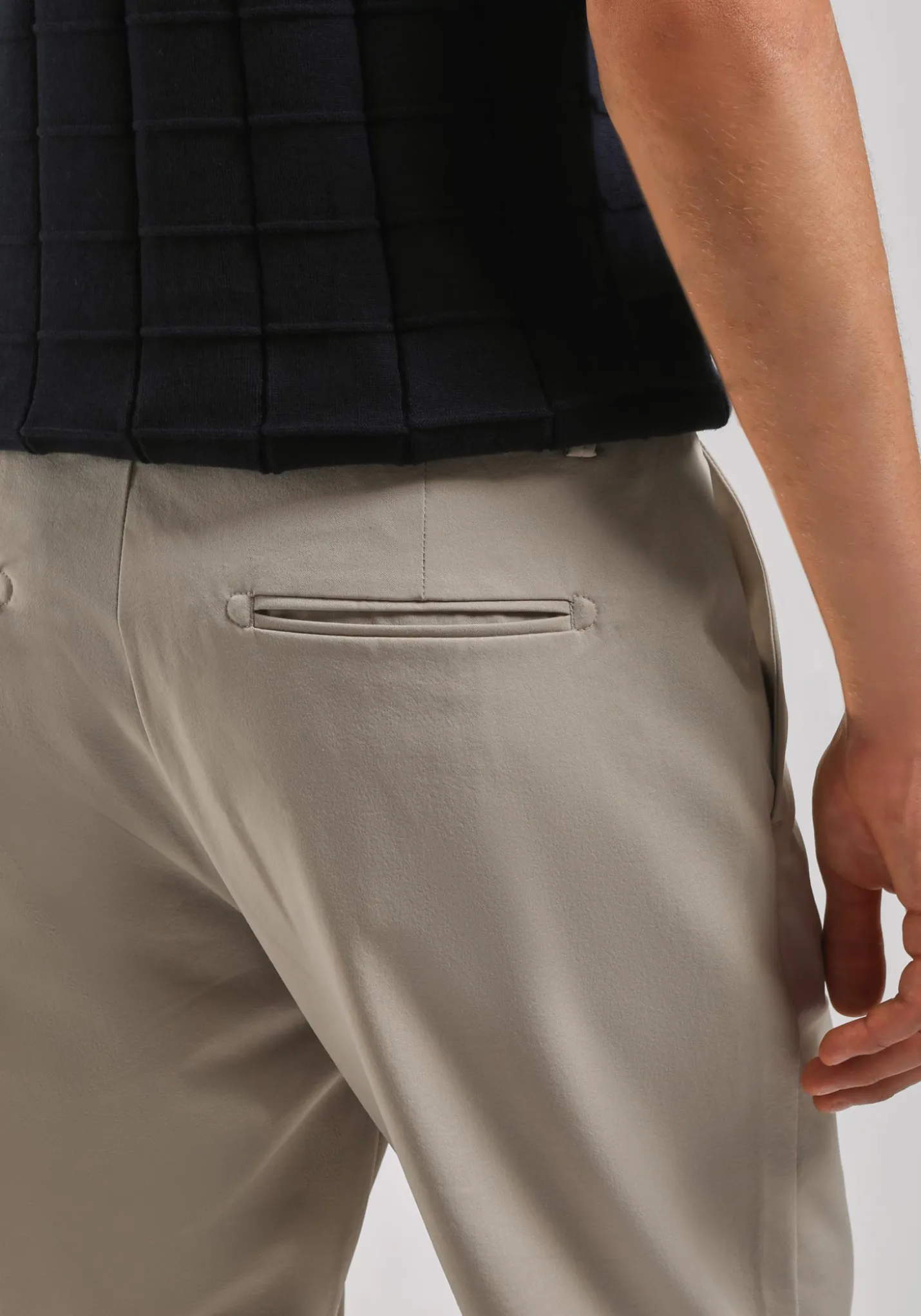 Pantaloni chino in nylon