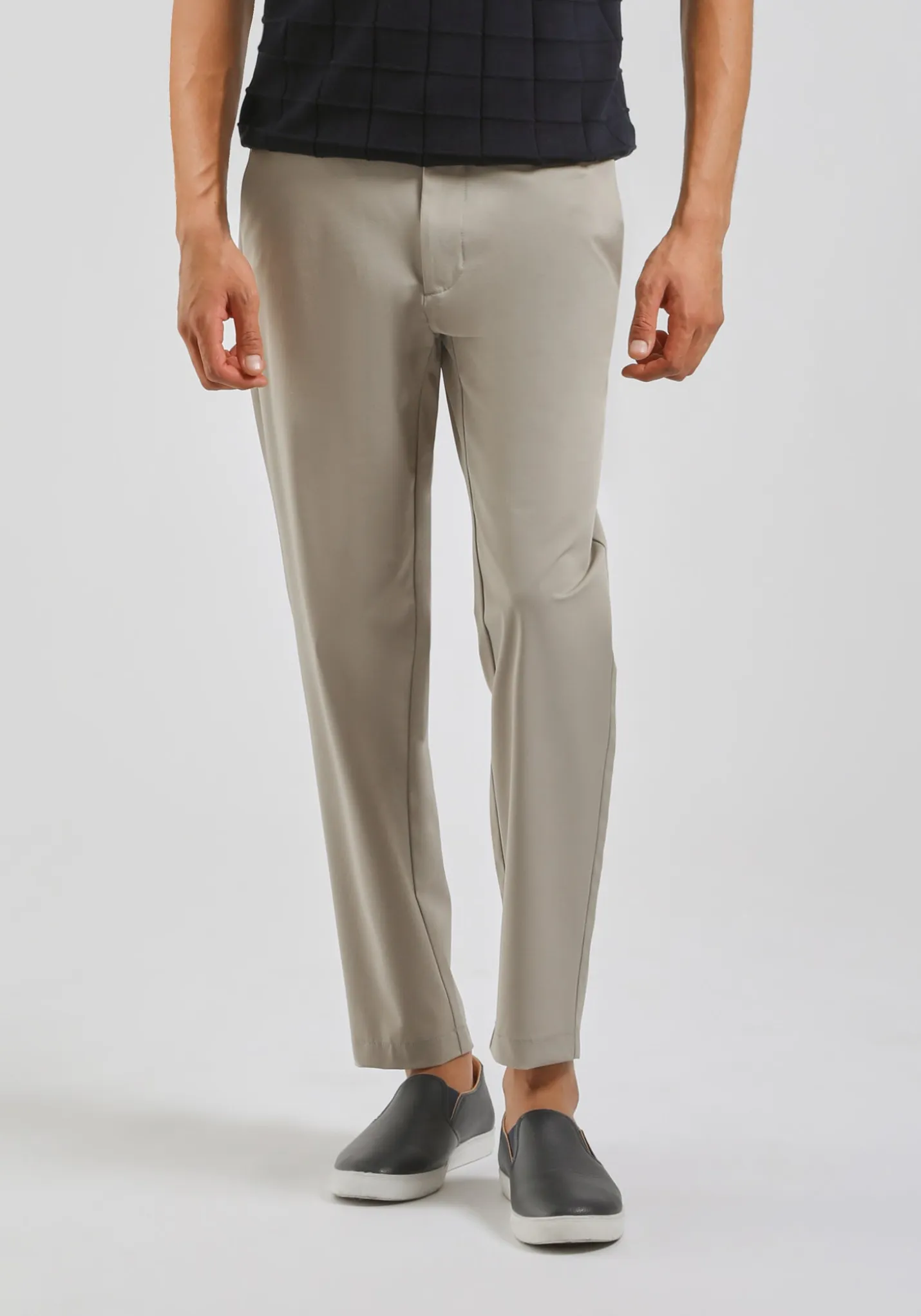Pantaloni chino in nylon