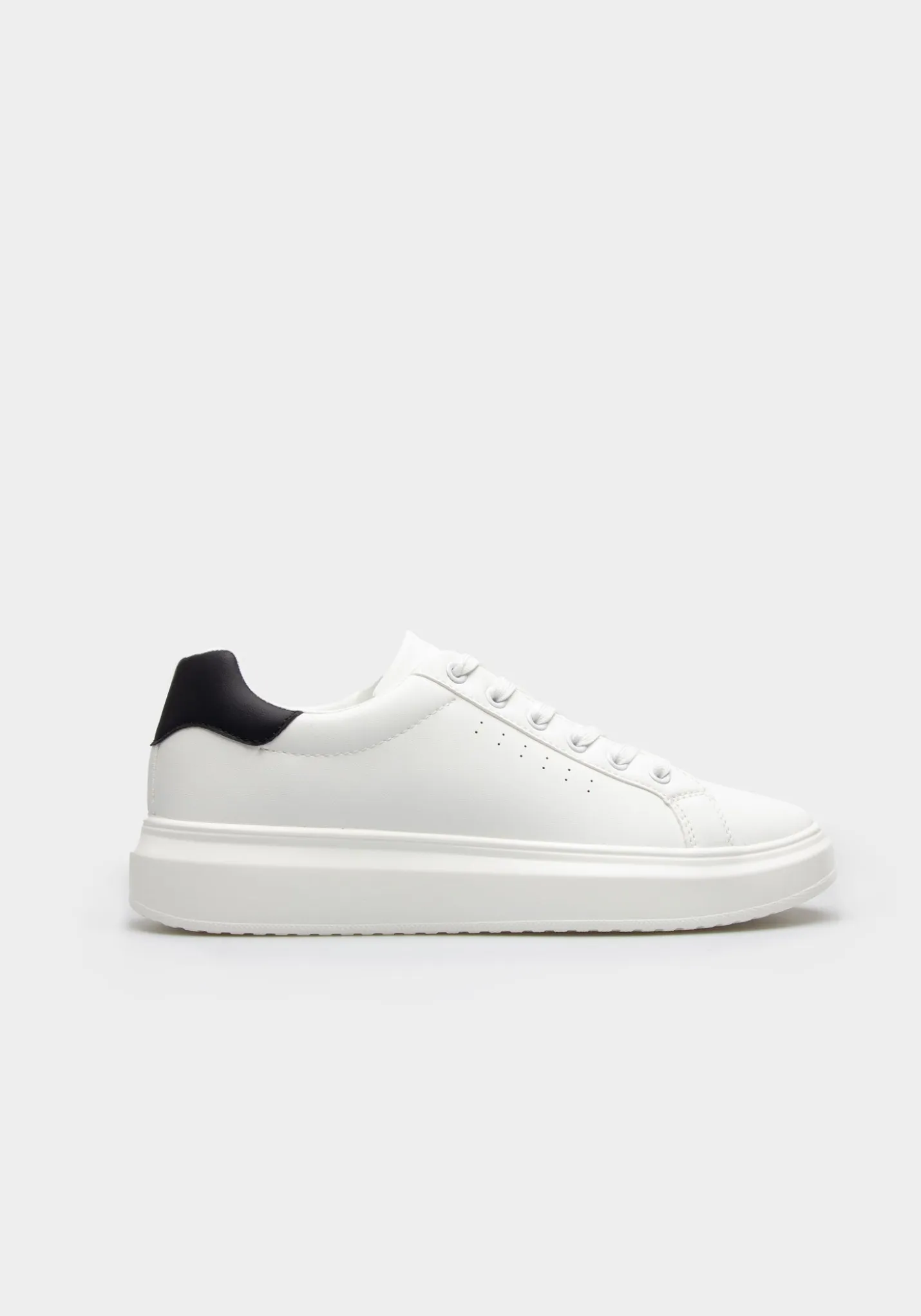 Sneakers effetto pelle