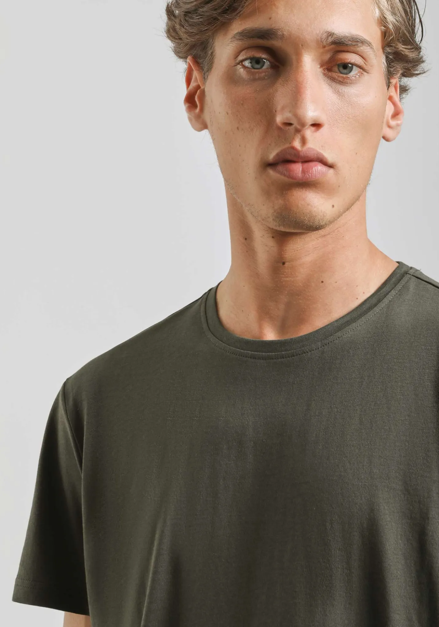 T-shirt basic 100% cotone