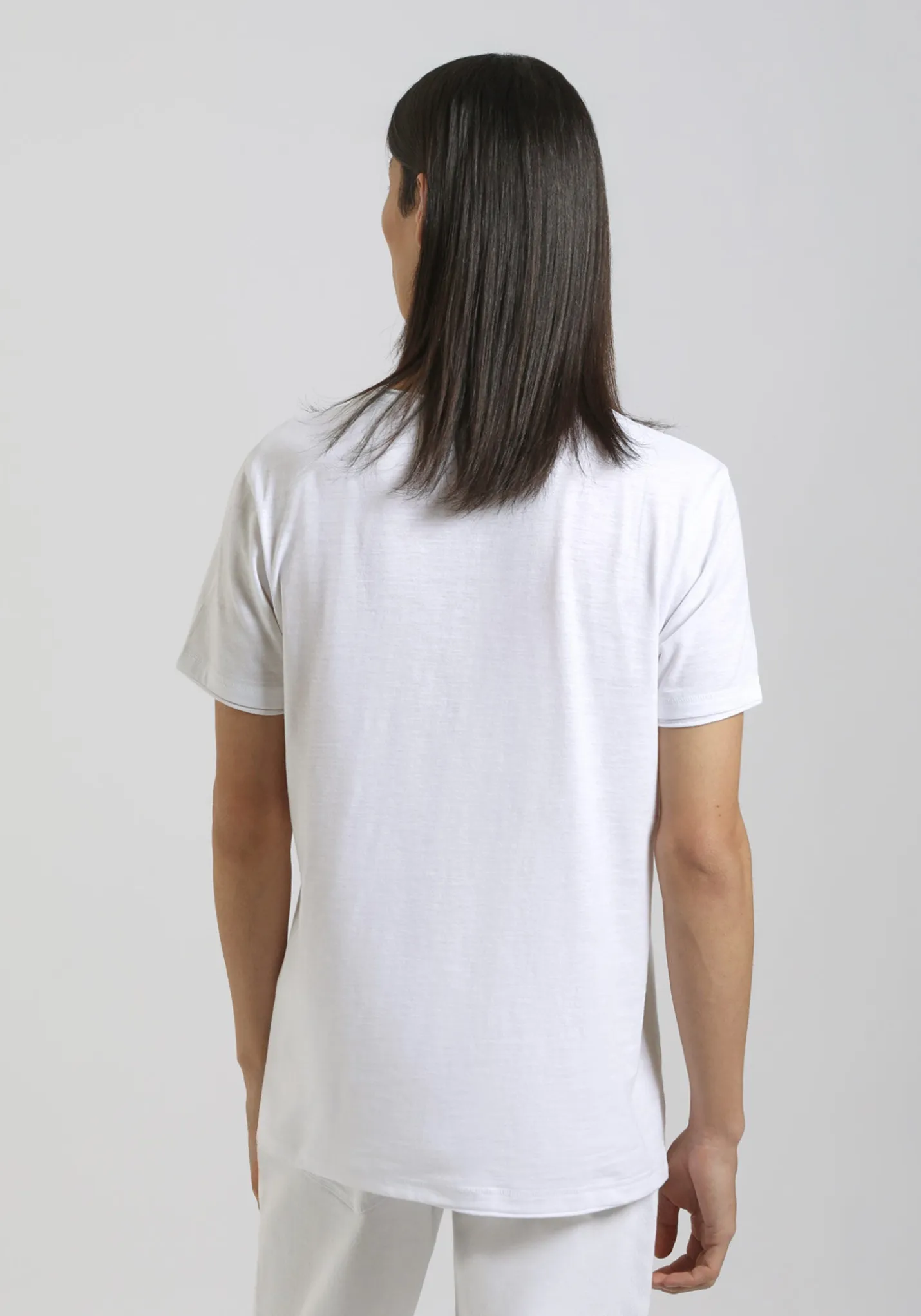 T-shirt collo serafino