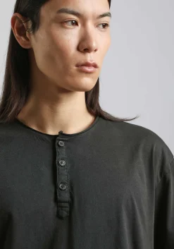 T-shirt collo serafino