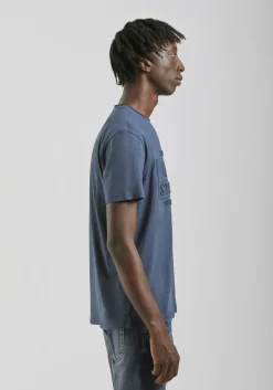 T-shirt con stampa a rilievo