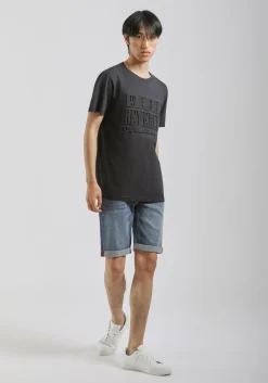 T-shirt con stampa a rilievo
