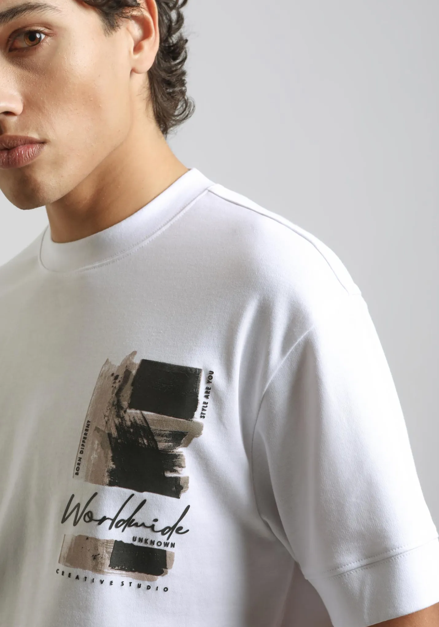 T-shirt over con stampa