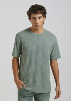 T-shirt strutturata