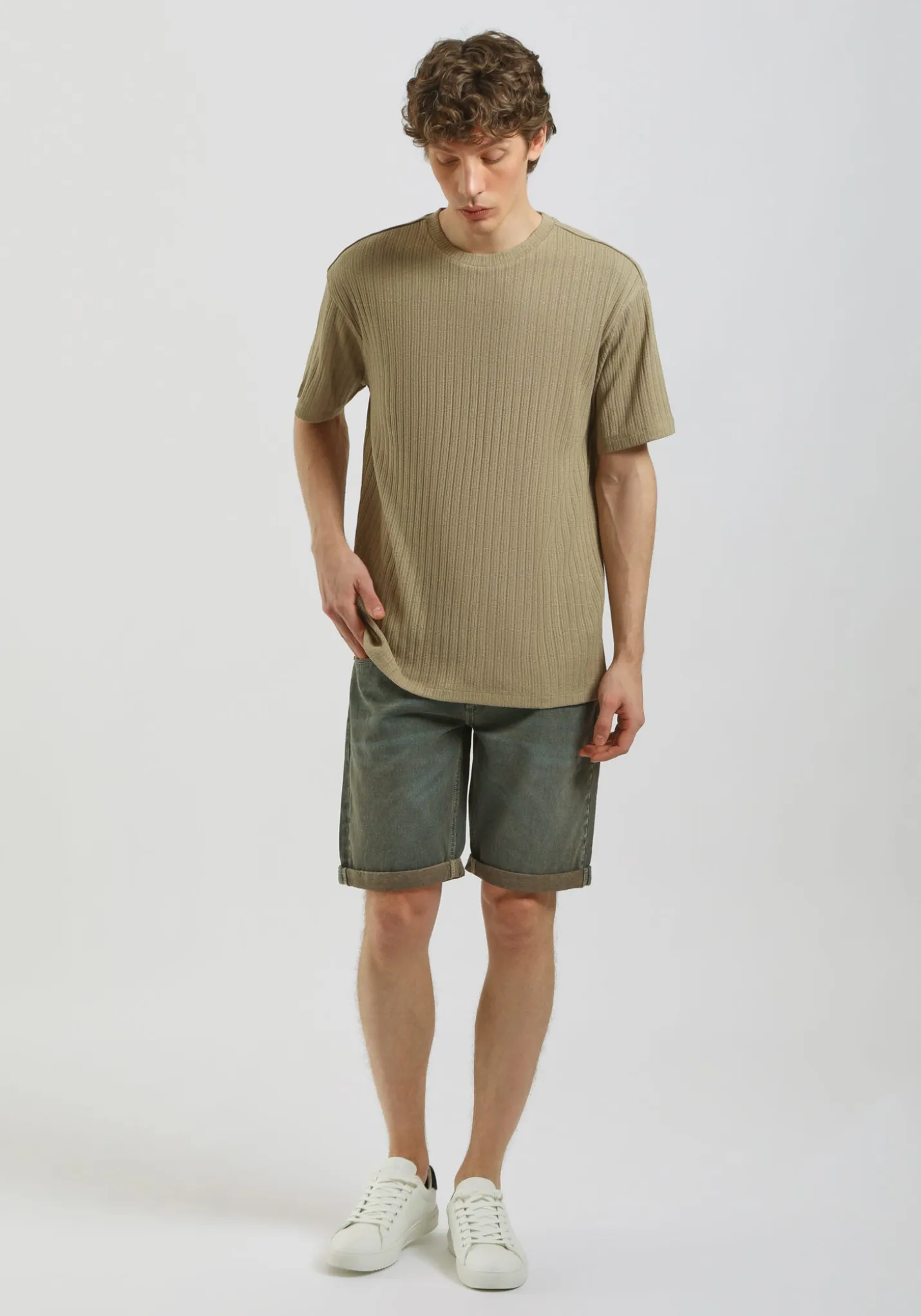 T-shirt strutturata
